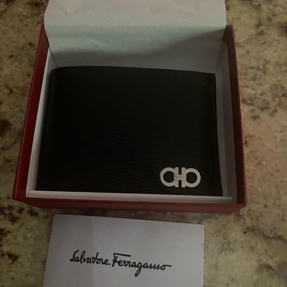 Men’s Ferragamo wallet - Picture 2 of 9